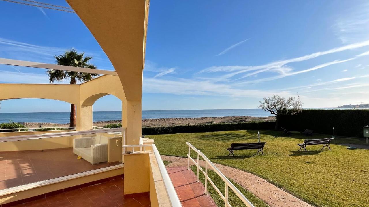Denia. Bajo En Primera Linea Appartement