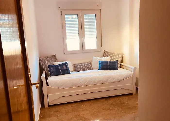 Apartamento Denia. Bajo En Primera Linea